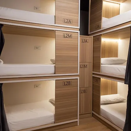 Hostal Siesta & Go Nuevos Ministerios-2